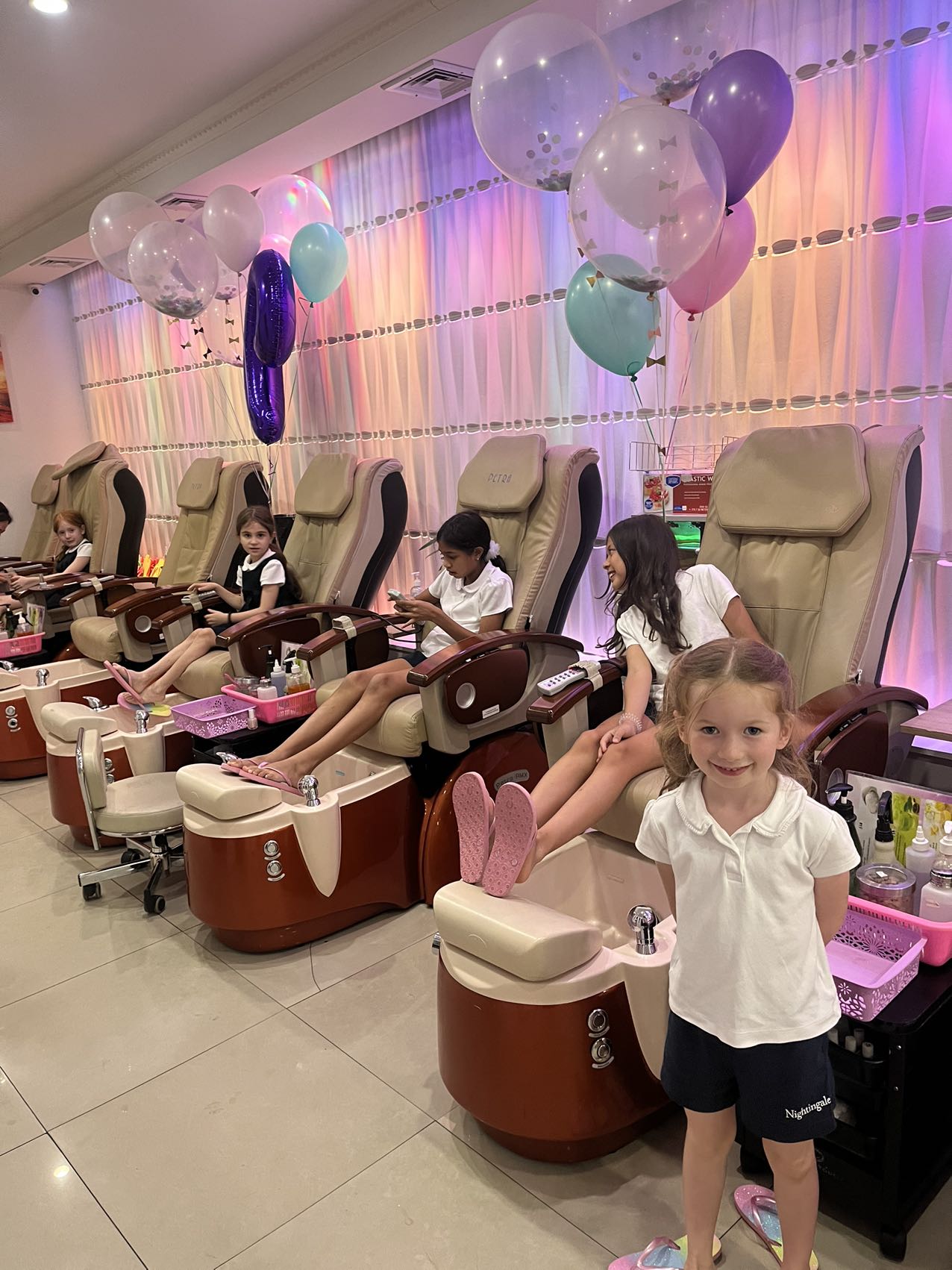 Bloom Nails & Spa logo
