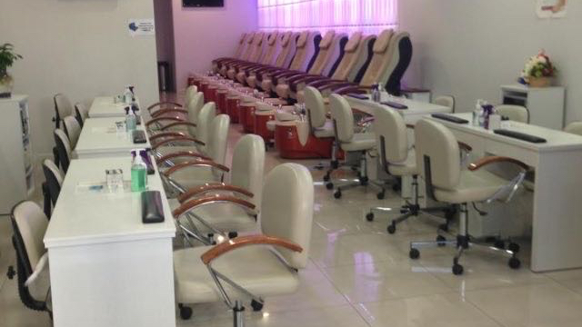 Bloom Nails & Spa nail work in New York, New York
